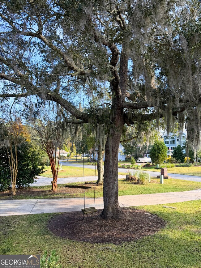 Building Photo - 292 Alexanders Ct