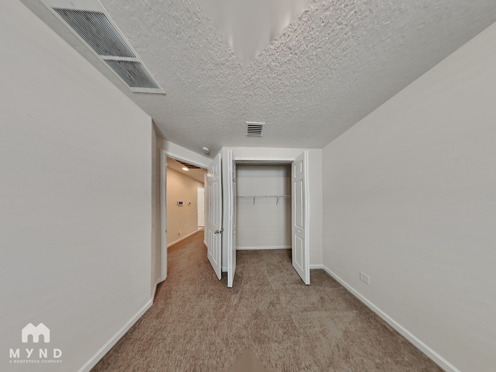 Building Photo - 2880 Alpin Dr