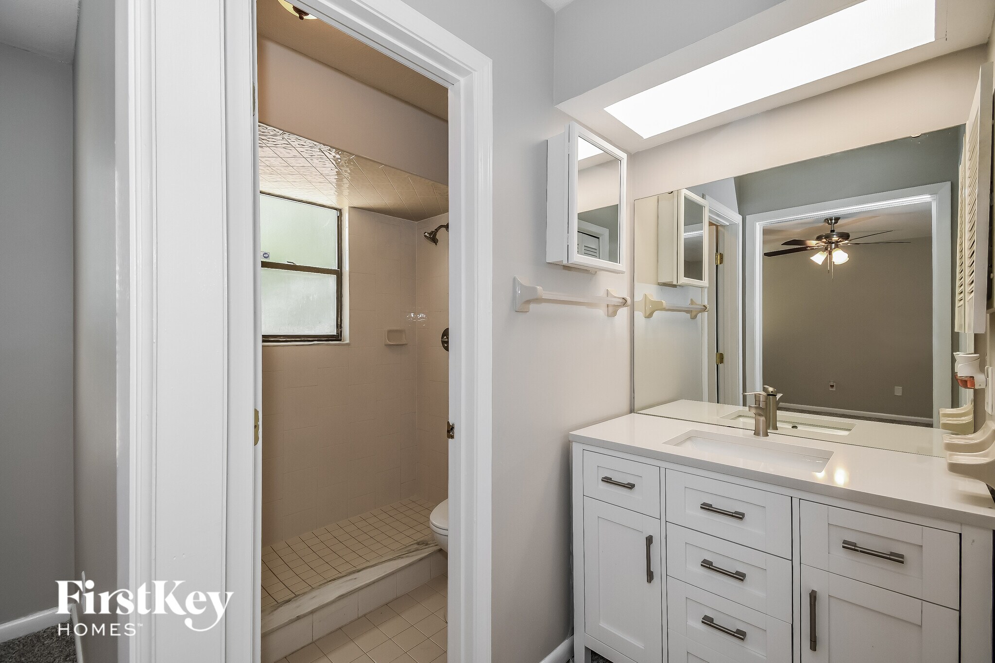 Building Photo - 10849 Knottingby Dr