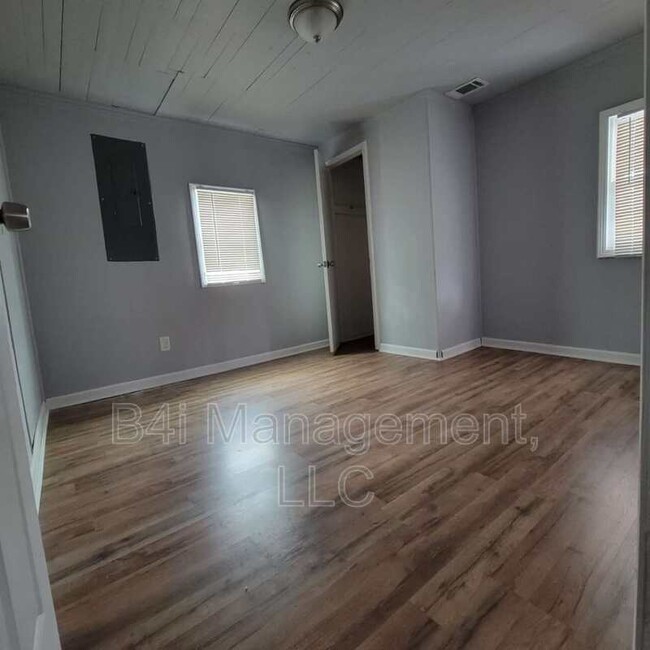 Building Photo - 22 Edmond Leigh Cir