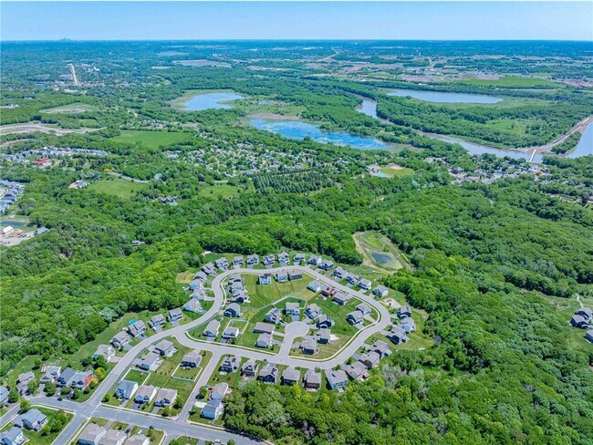 Building Photo - 140X Ironwood Ct