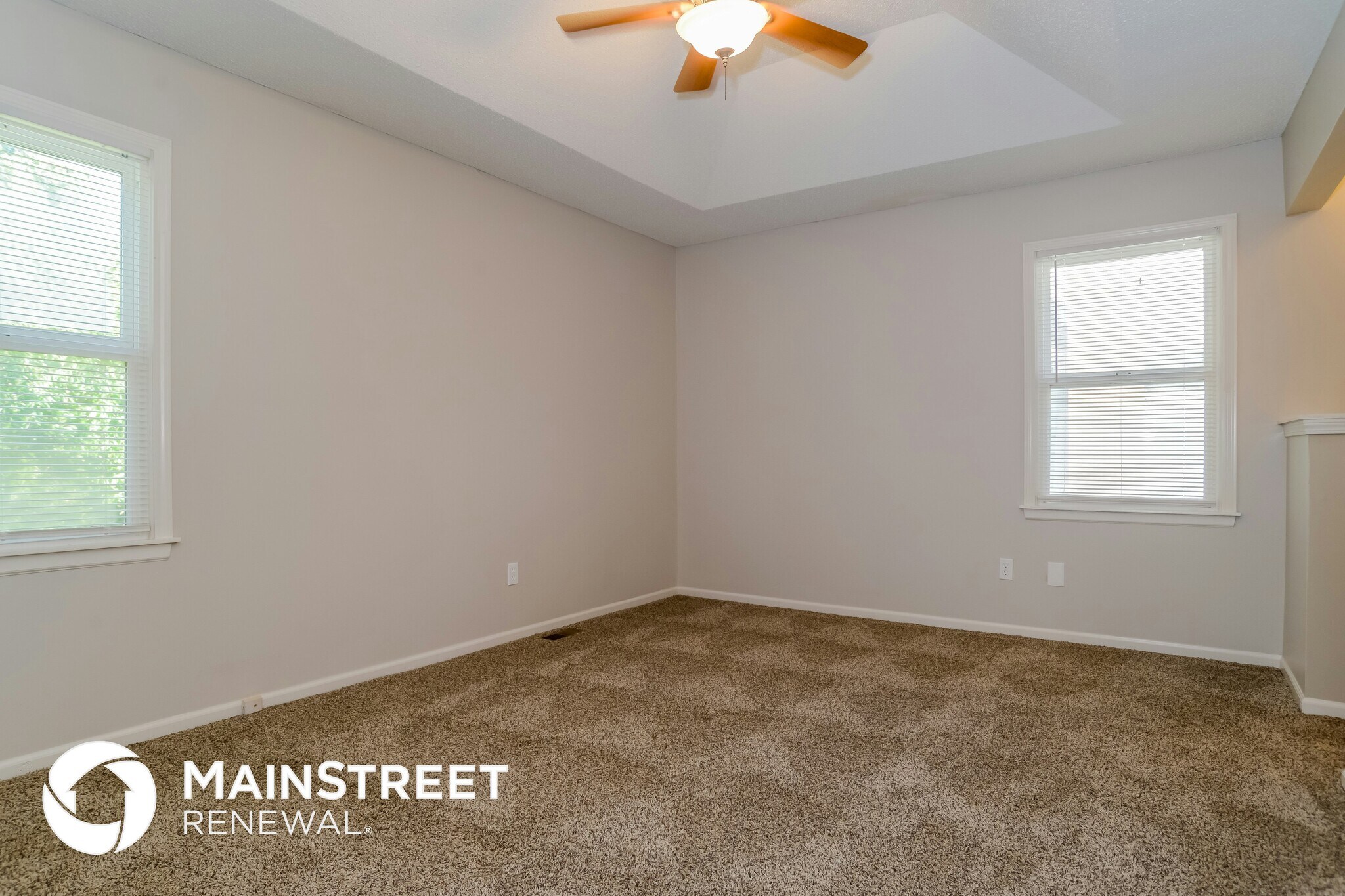 Building Photo - 14516 S Village Dr
