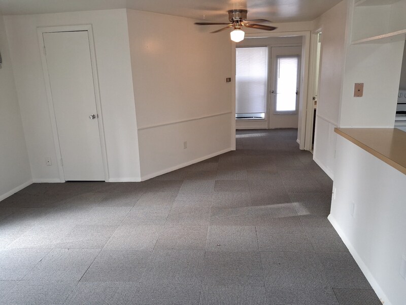 Building Photo - 4920 Old Maysville Rd