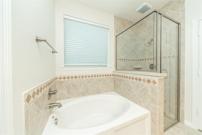 Building Photo - 27111 Postwood Manor Ct