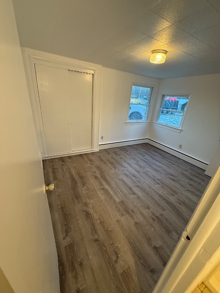 Building Photo - 231 US-6