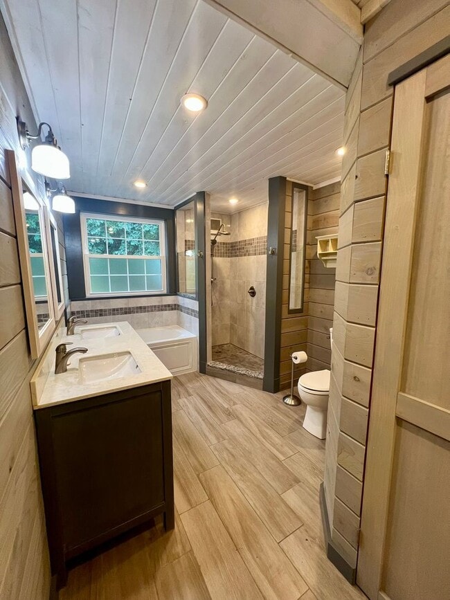 Building Photo - Updated 1920 Farmhouse - Many Special Feat...