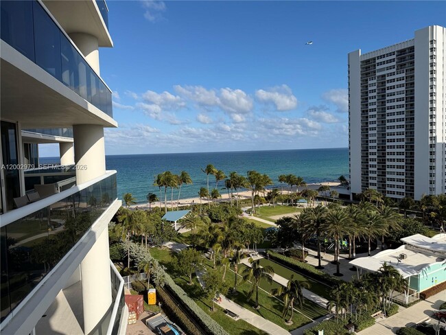 Building Photo - 1850 S Ocean Dr