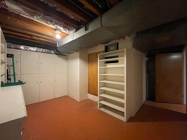 Building Photo - Gorgeous Mid-Century Modern Home Adjacent to BYU