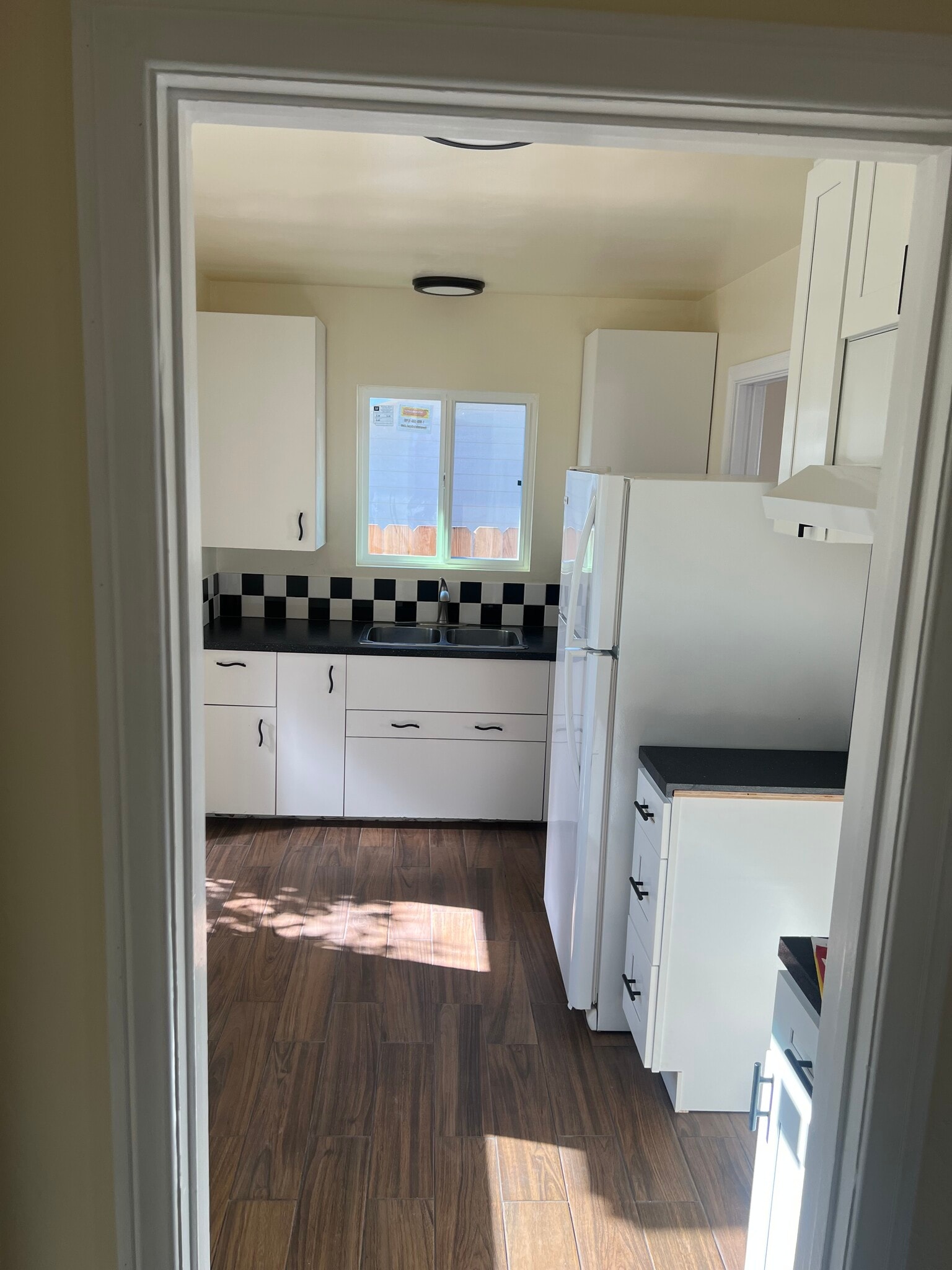 Building Photo - 3870 National Ave