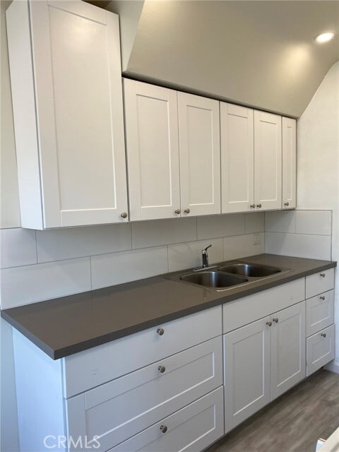 Building Photo - 2059 San Anseline Ave