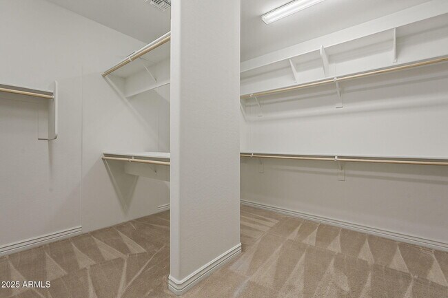 Building Photo - 3310 E Los Gatos Dr