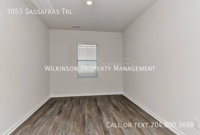 Building Photo - 3053 Sassafras Trl
