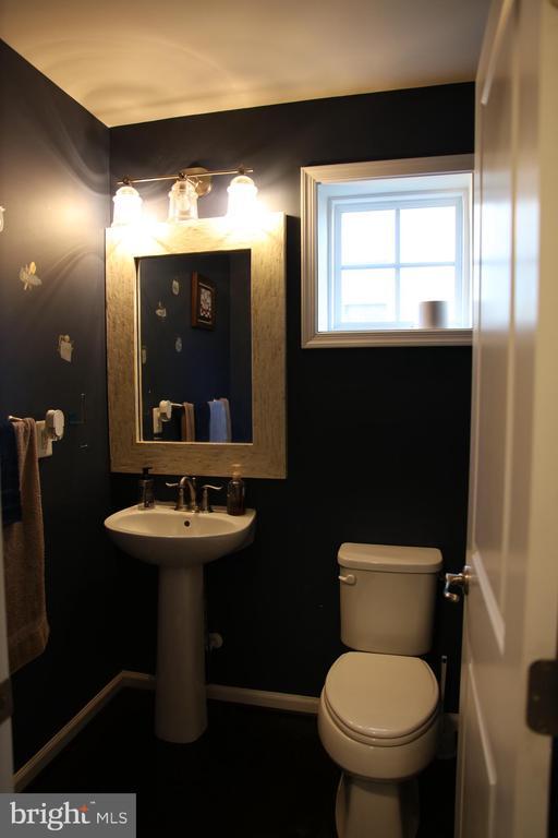 Building Photo - 10431 Windlass Run Rd