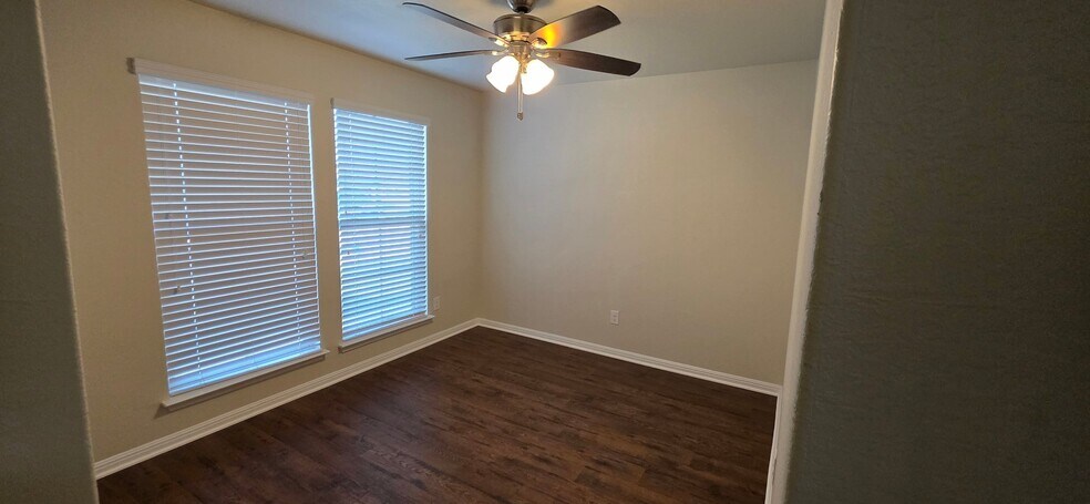Building Photo - 2530 Diamondback Trail