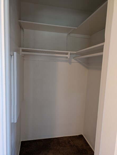 Building Photo - 1127 Grand Ave