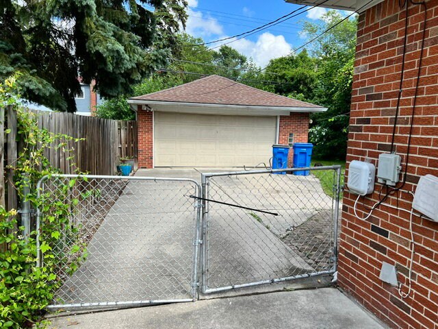 Building Photo - 8168 Virgil St