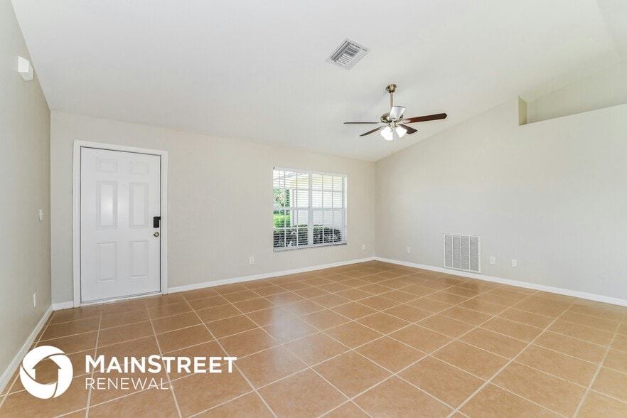 Building Photo - 1804 NE 21st St