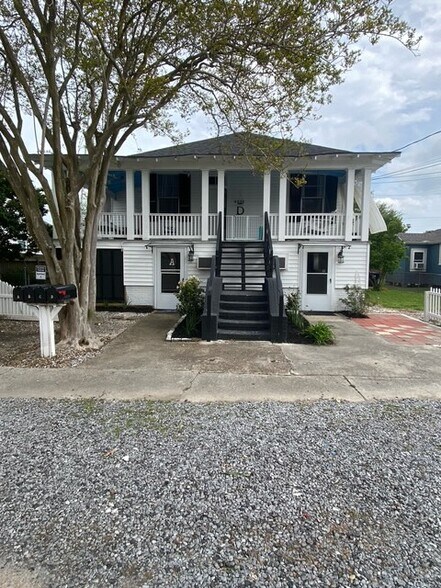 Front View - 6210 Roddie St