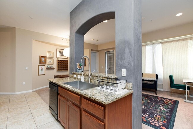 Building Photo - Partially Furnished Condo | Gourmet Kitchen, Pool & Fitness Center | 6-Month Lease Available