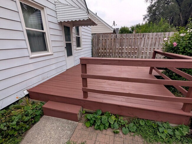 Building Photo - 1130 Ottillia St SE