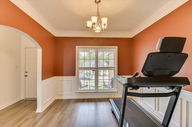 Building Photo - 1828 Heathers Way