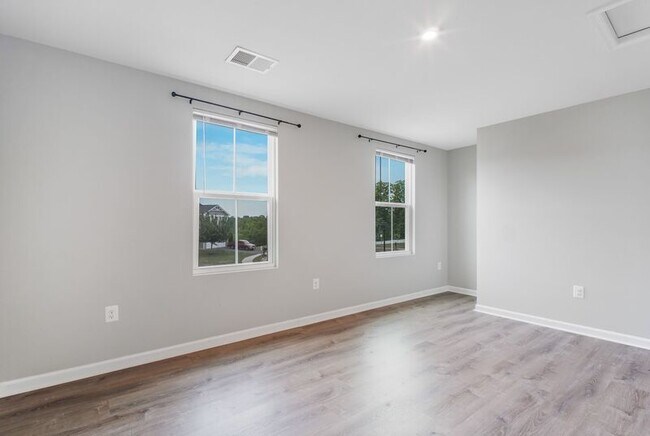 Building Photo - 128 Harper Ln