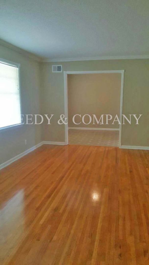 Building Photo - 5227 Marynelle St