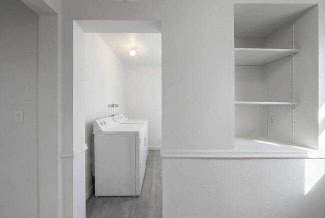 Building Photo - 2012 N Cincinnati St