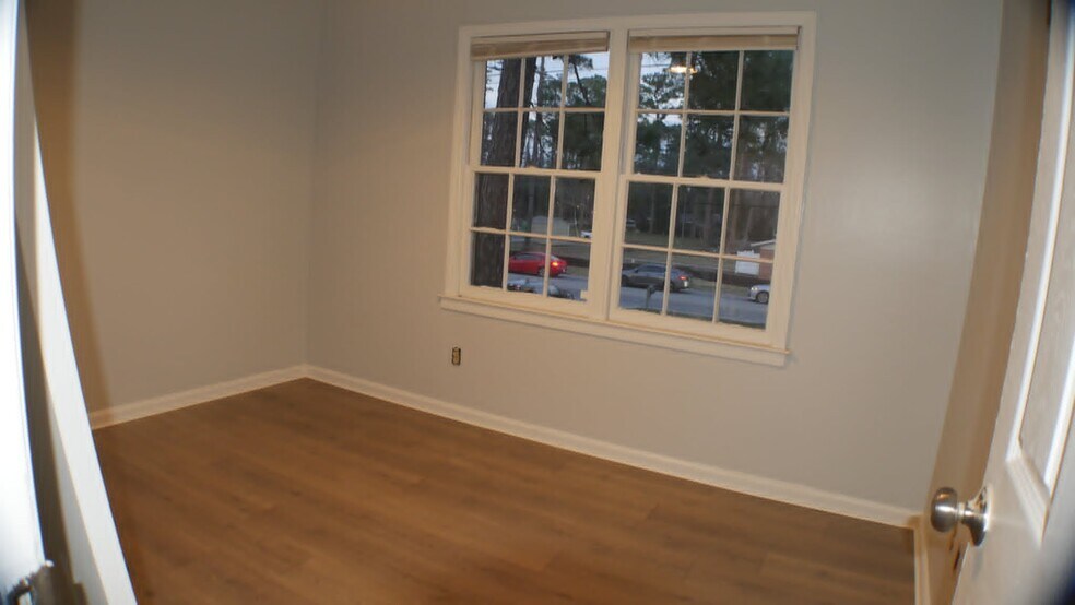 Building Photo - 2412 Jerry Jones Drive