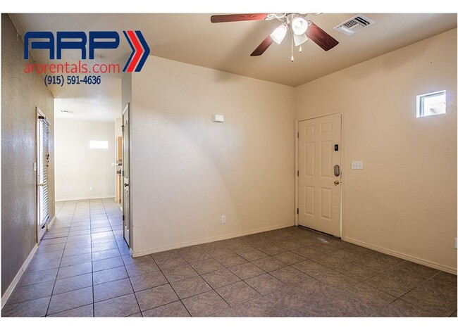 Building Photo - EASY ACCESS TO FORT BLISS