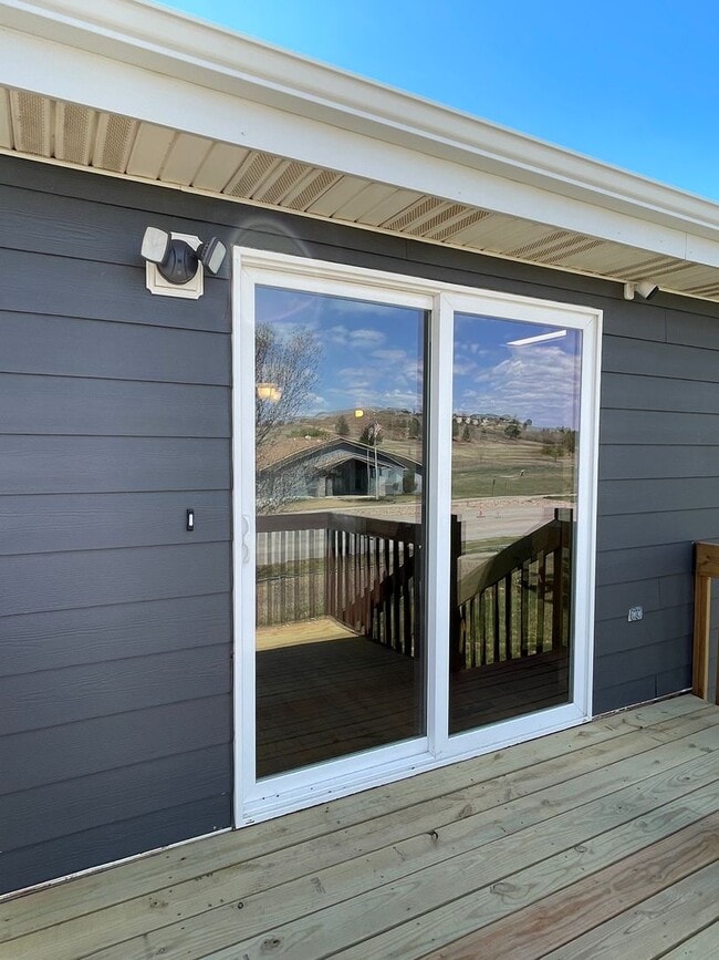 Building Photo - * LIMITED-TIME: $750 Move-In Credit * 4 Bedroom, 2 Bath Home for Rent