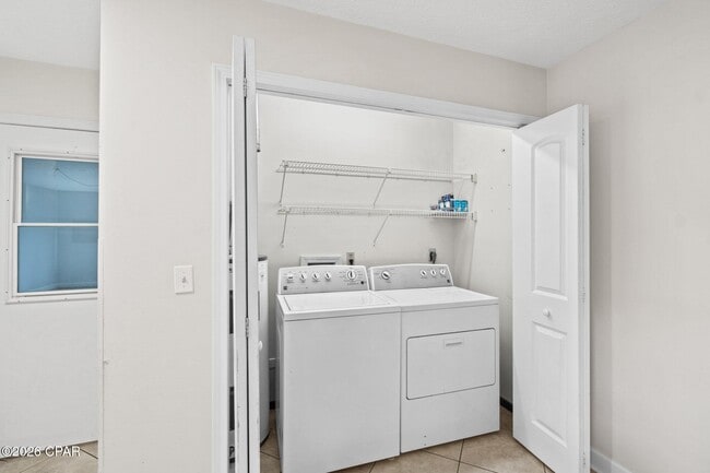 Building Photo - 136 Derby Woods Dr