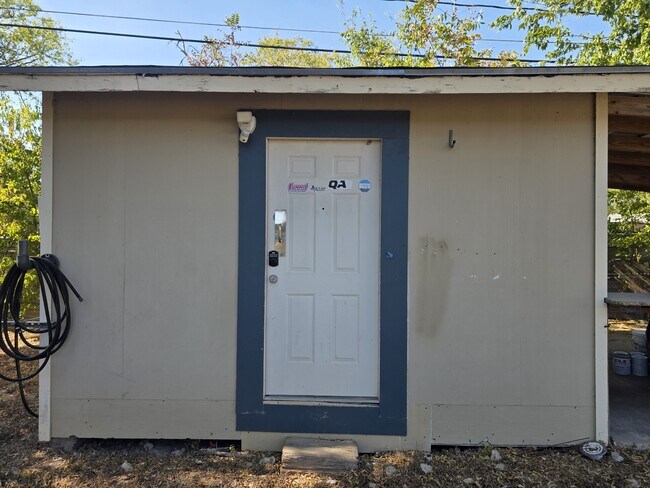 Building Photo - 3106 Fallwell Ln