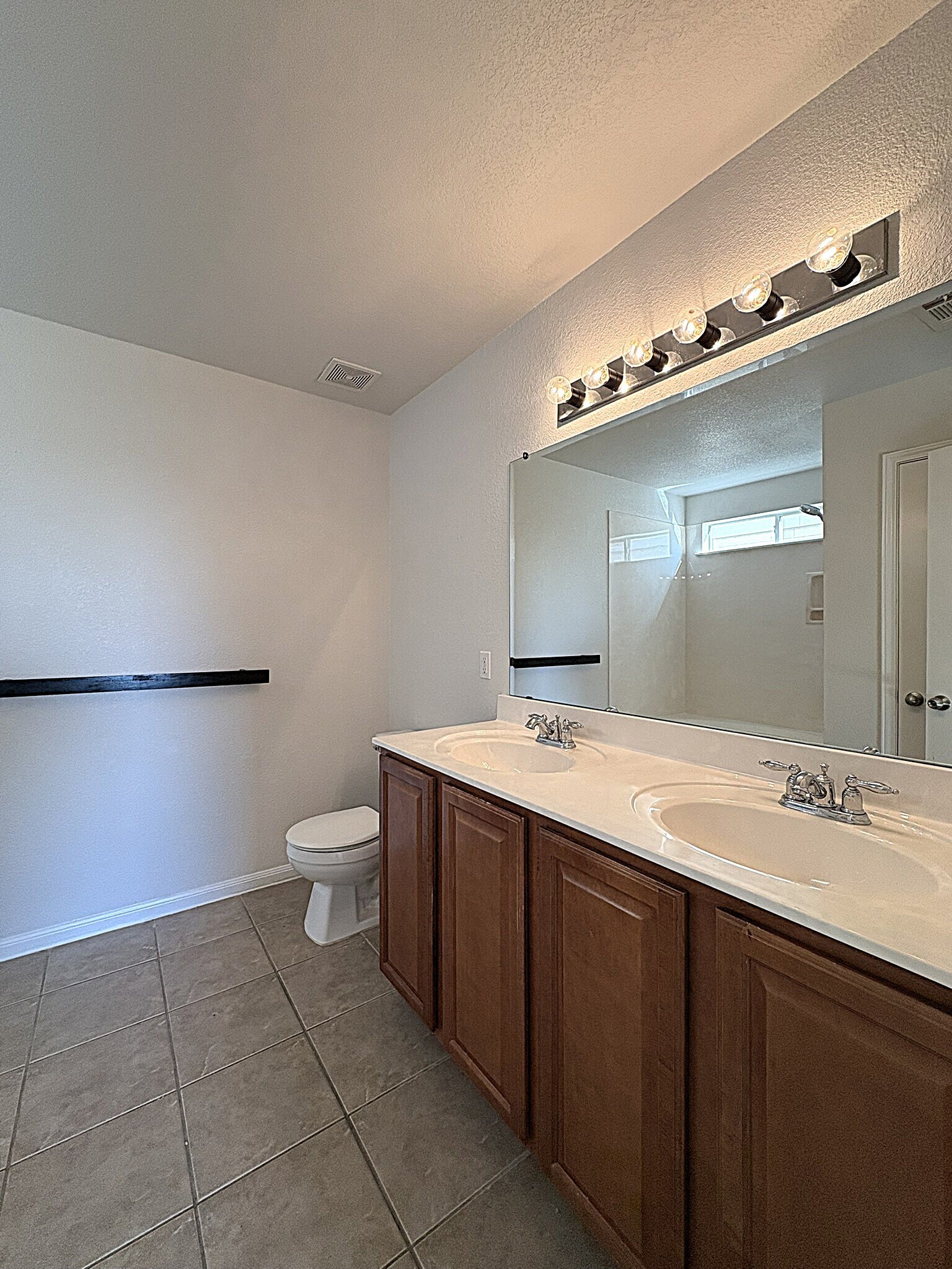 Building Photo - 6502 Griffith Loop