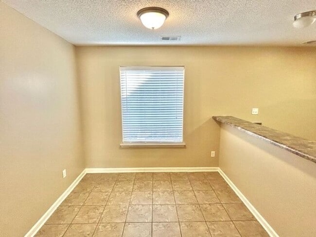 Building Photo - Tired Of Apartment Living? Check Out This ...