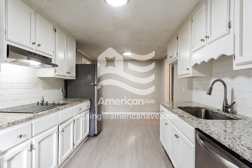 Building Photo - 1761 50th St Ensley