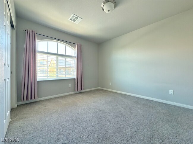 Building Photo - 8127 S Sorrel St