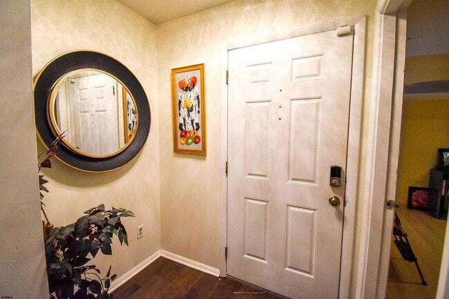 Building Photo - 712 Eagle Point Ct