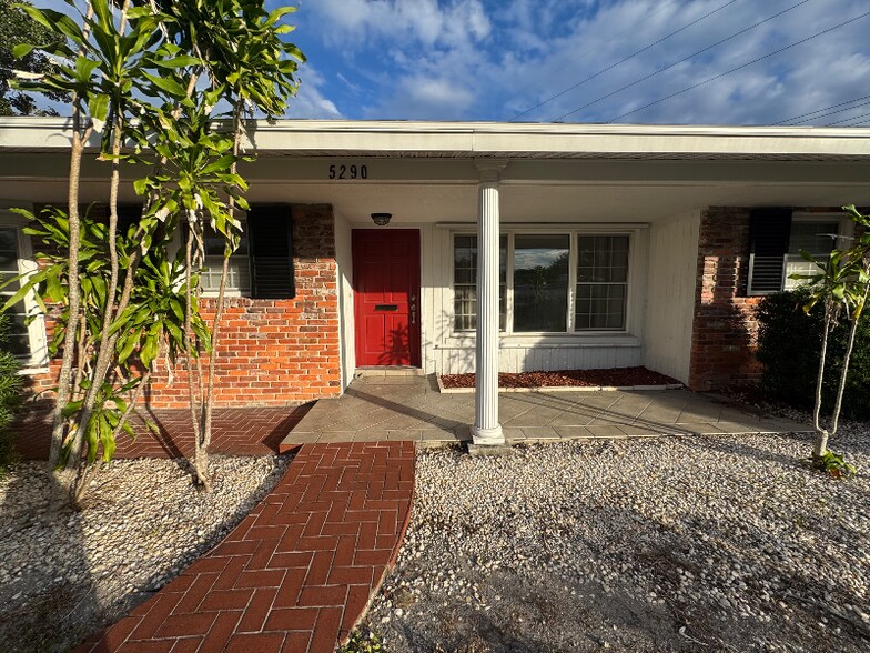 Primary Photo - 5290 38th Way S