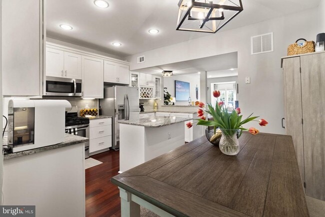 Building Photo - 4326 Sutler Hill Square