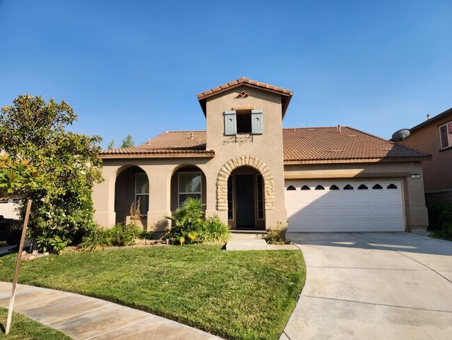 Primary Photo - 4BD 3.5BA Waterfront Home on Cul-De-Sac in...