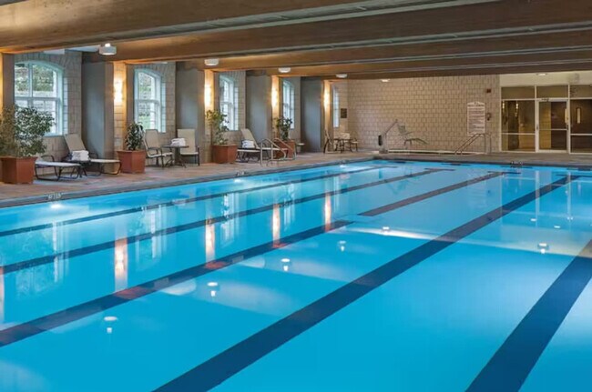 Building Photo - 677-679 Washington Street-SI ID1322145P