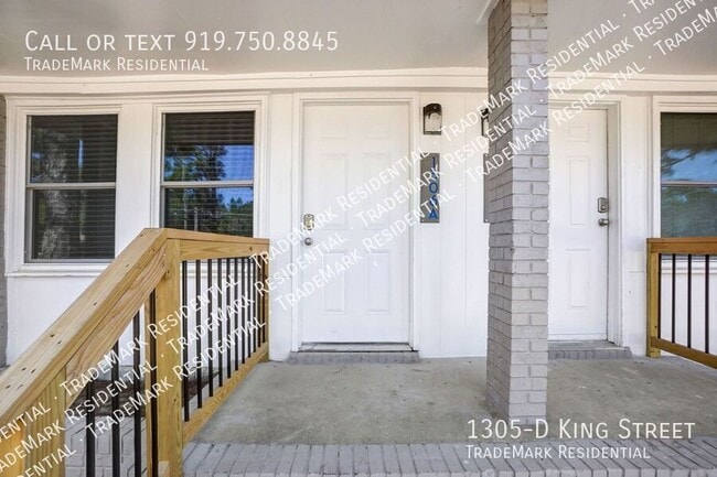 Building Photo - 1305 King St