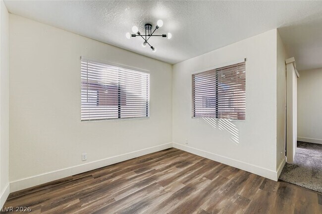 Building Photo - 3151 N Soaring Gulls Dr