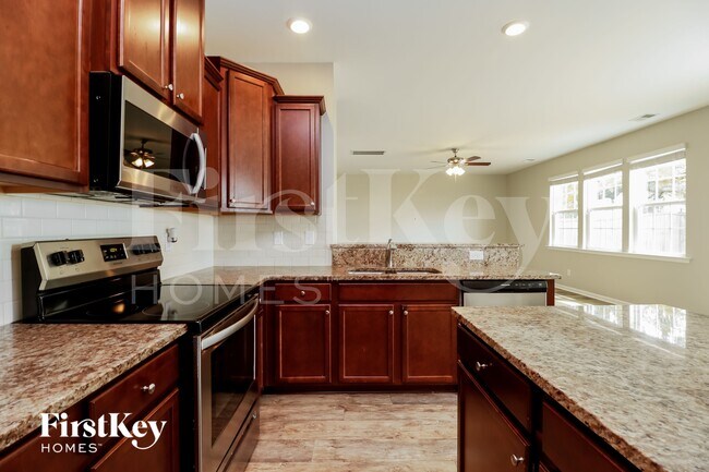 Building Photo - 353 Bradley Bend Dr