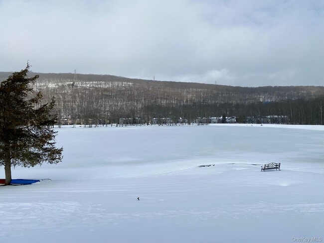 Building Photo - 404 Mountain Laurel Dr