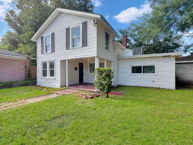 Building Photo - 2006 Texas Ave