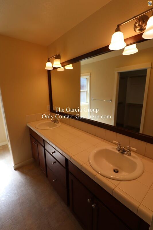 Building Photo - 7736 SW Cypress Ln