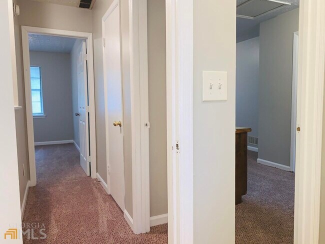 Building Photo - 149 Appleton Blvd