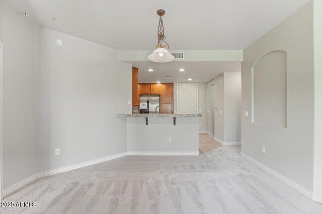 Building Photo - 5450 E Deer Valley Dr